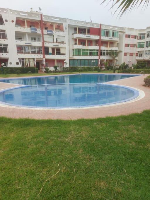 Appartement Avec Piscine Proche De La Plage Mohammedia Exteriör bild