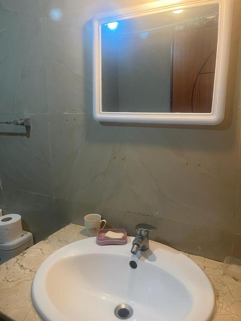 Appartement Avec Piscine Proche De La Plage Mohammedia Exteriör bild